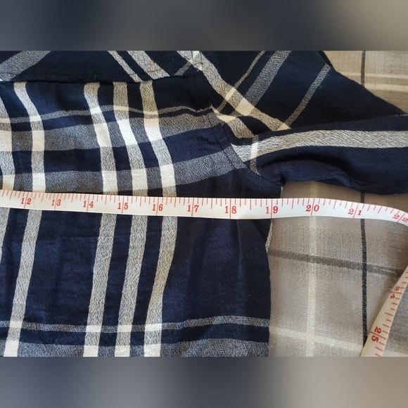 Lucky Brand Blue and White Plaid Button Down Shirt Women's Size Small Petite - Picture 6 of 12